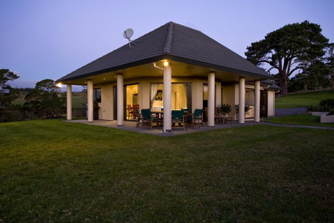 Okura River Vacations - Accommodation New Zealand 0