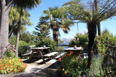 Onuku Farm Hostel
