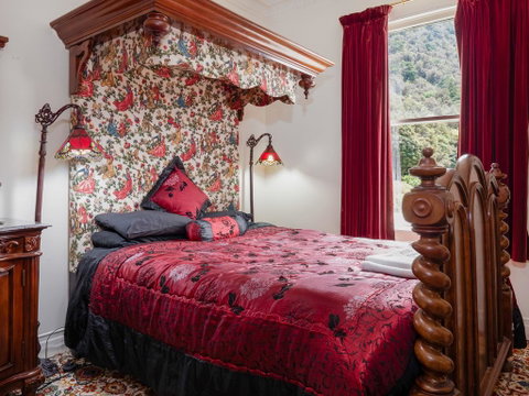 Otira Stagecoach Hotel - Accommodation New Zealand 1