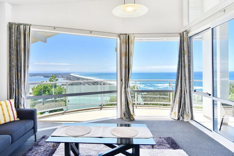 Panorama View - Christchurch Holiday Homes - Accommodation New Zealand 1