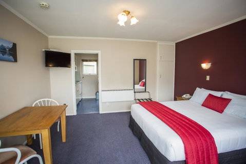 Parklands Motor Lodge - Accommodation New Zealand 0