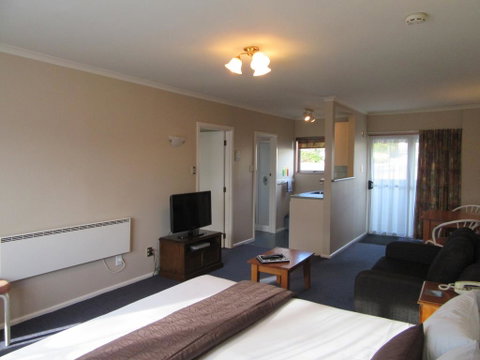 Parklands Motor Lodge - Accommodation New Zealand 2