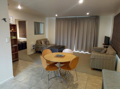 Patons Rock Beach Villas - Accommodation New Zealand 2