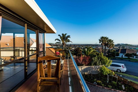 Peak View Holiday Villa - Accommodation New Zealand 1