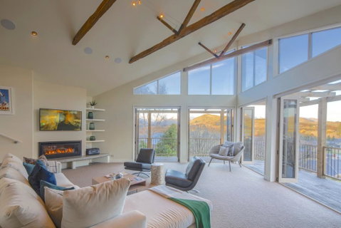 Pinnacle Villa By MajorDomo - Accommodation New Zealand 1