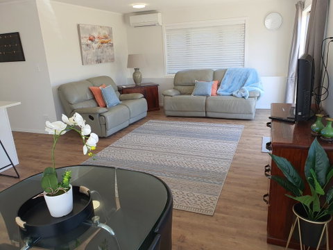 Private 2 Bedroom Apartment Castor Bay Auckland - Accommodation New Zealand 0