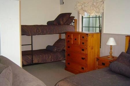 Private Seaside Couples Hideaway - Accommodation New Zealand 2