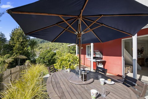 Pukenui Paradise - Havelock Holiday Home - Accommodation New Zealand 2