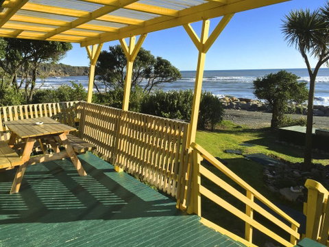 Punakaiki Beach Hostel - Accommodation New Zealand 0
