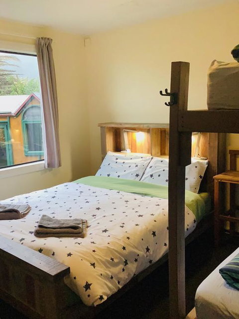 Punakaiki Beach Hostel - Accommodation New Zealand 3