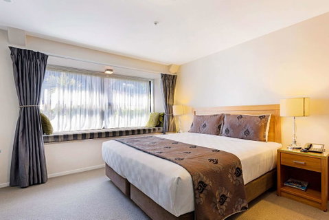 Quality Suites Alexander Inn - Accommodation New Zealand 2