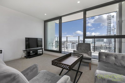 QV Chic Apartment With Amazing Views (888)