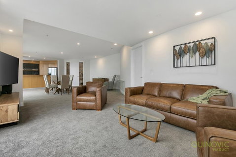 QV Huge Penthouse With Waterview & Parking - 919 - Accommodation New Zealand 2
