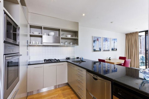 QV Lavish Waterfront Apartment - Accommodation New Zealand 3