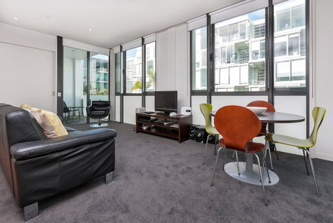 QV Lighter Quay Viaduct Harbour - 331 - Accommodation New Zealand 1