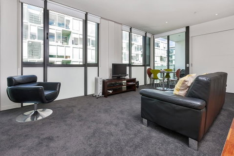 QV Lighter Quay Viaduct Harbour - 331 - Accommodation New Zealand 2