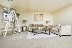 QV Spacious Bright Apt Balconies and Parking- 932