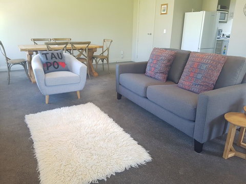 R&R Retreat Lake Taupo - Accommodation New Zealand 3