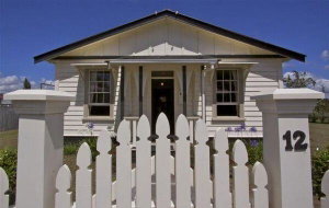 Railway Cottage - Ohakune Holiday Home