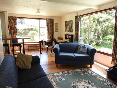 Rata Lodge Backpackers - Accommodation New Zealand 2