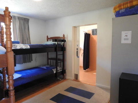 Rata Lodge Backpackers - Accommodation New Zealand 3