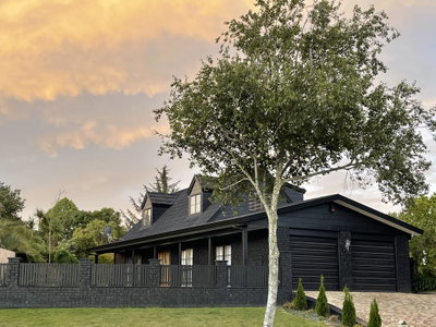 Riverside 3 Bedroom House