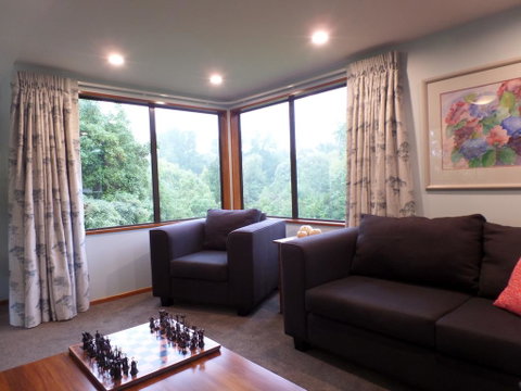 Riverstone House - Accommodation New Zealand 1