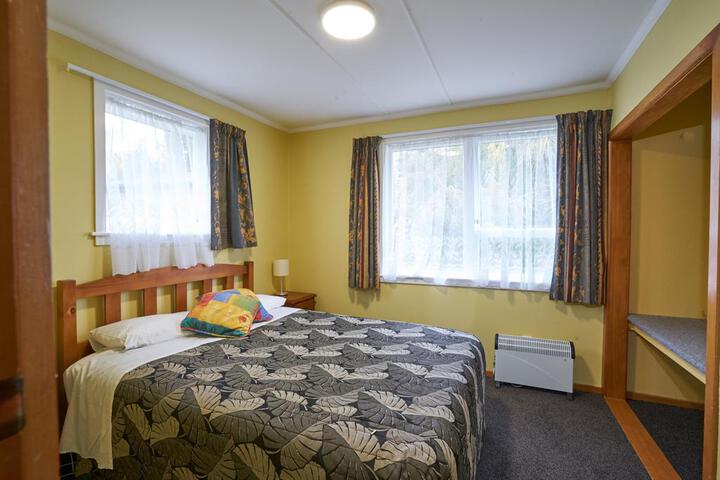 Accommodation Fiordland The Bach One Bedroom Cottage at 226B Milford Road