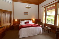 Villa Heights Bed  Breakfast
