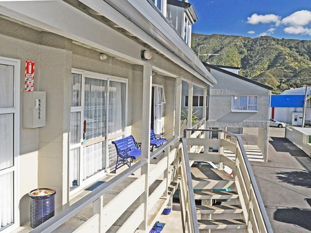Aldan Lodge Motel