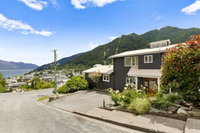 Queenstown House