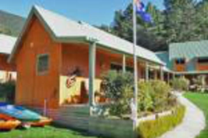 Tory Lodge