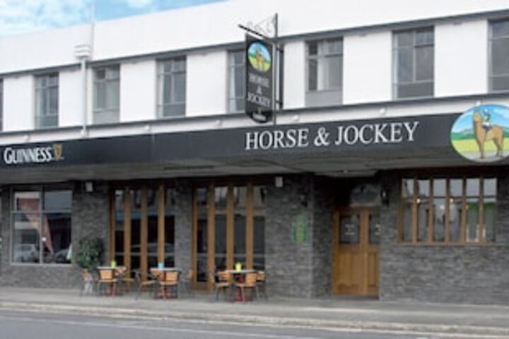 Horse and Jockey Inn