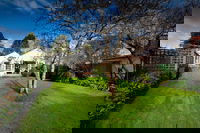 200 Riccarton Holiday House
