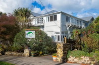 Oaklands Lodge
