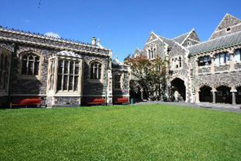 Kiwi Group Accommodation Gloucester - Accommodation New Zealand 4