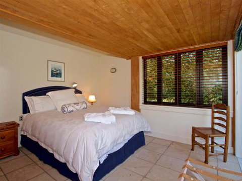 Kauawhi Lodge Acacia Bay Executive Home - Accommodation New Zealand 2