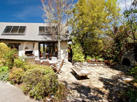 Kauawhi Lodge Acacia Bay Executive Home - Accommodation New Zealand 4