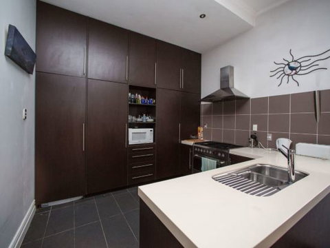 Eccentric & Spacious Ponsonby Villa - Accommodation New Zealand 6