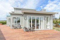 Modern Luxury Home in Long Bay