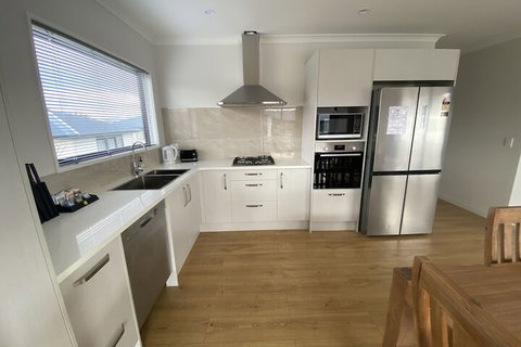 Matariki 4 Bedroom - Accommodation New Zealand 5